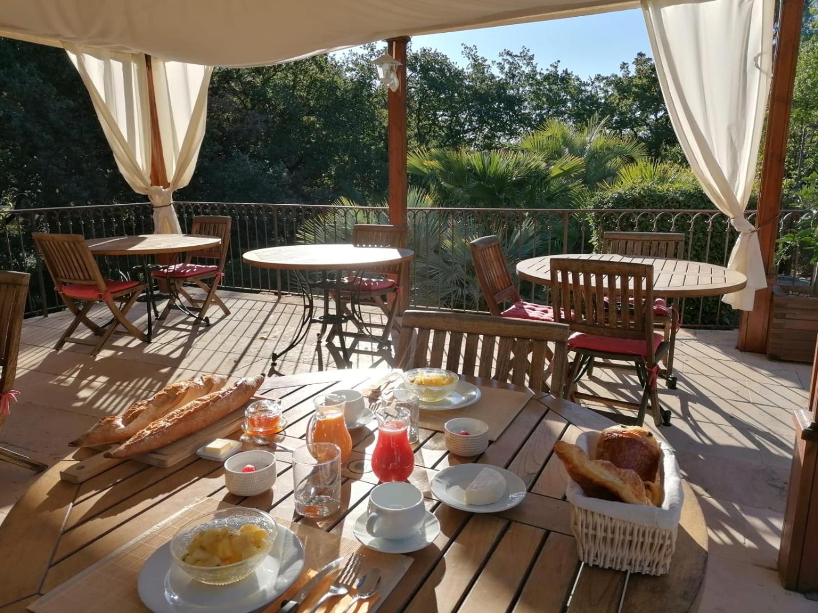Mas Lei Bancau Bed & Breakfast Le Beausset Eksteriør bilde